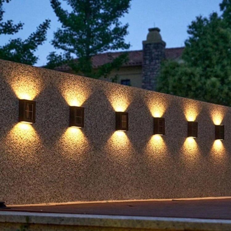 Lampa solarna kinkiet 4 LED oświetlenie zewnętrzne lampa elewacyjna