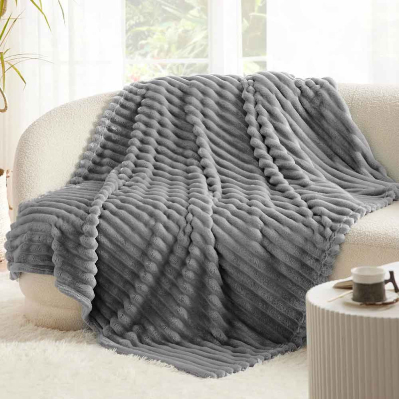 Koc ciemno-szary 160x200 cm mikrofibra Cotton World miękki ciepły pled narzuta na łóżko