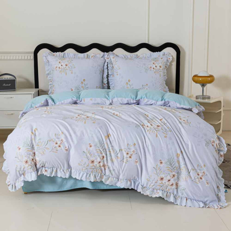Pościel z falbanką 220x200 mikrofibra Cotton World 3 części niebieska w kwiaty 2905