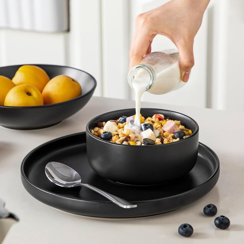 Serwis obiadowy porcelanowy MG Home Artena 22 elementy zestaw talerzy misek dla 6 osób czarny