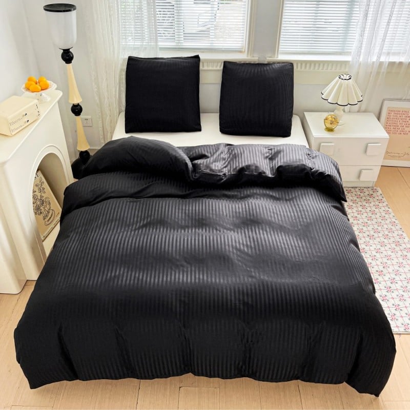 Pościel 200x220 adamaszek bawełna satynowa GierekHoff gruba 3 części GH 3112 hotelowa czarna w paski