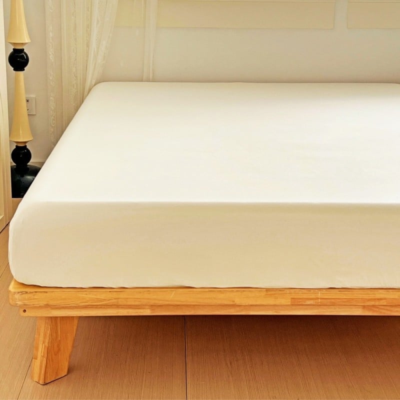 Prześcieradło 90x200 z gumką z mikrofibry GierekHoff grube kremowe ecru