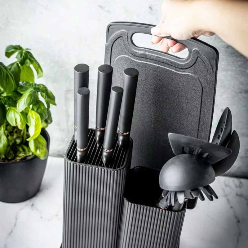 Zestaw noży i przyborów kuchennych w stojaku z deską do krojenia Klausberg KB 7835